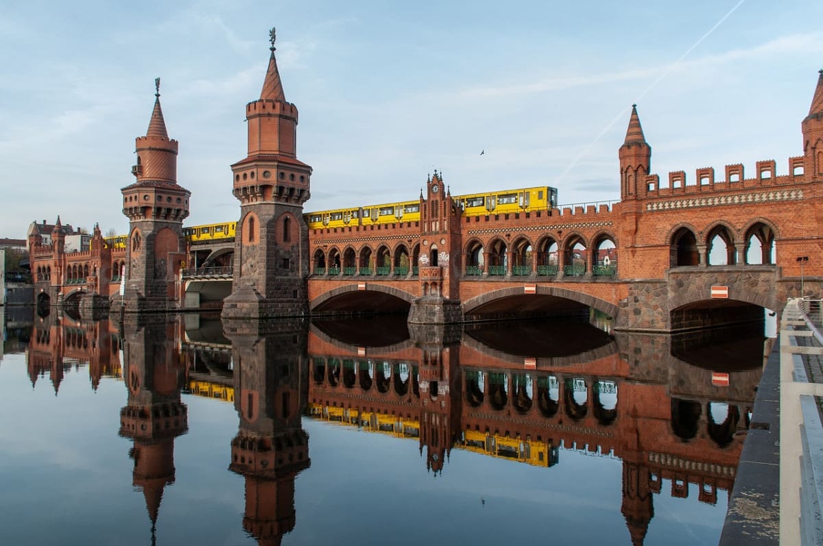 bridge, oberbaumbrücke, berlin-7557079.jpg