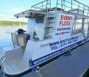 Floss Event-Floss mieten Berlin Köpenick führerscheinfrei 16 Personen Bild 2