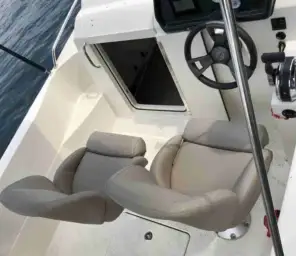 Motorboot Führerscheinfreies Motorboot Quicksilver 455 ”Willi” mieten in Berlin Köpenick Grünau Bild 3