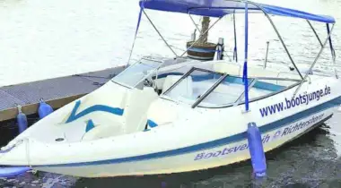 Motorboot Führerscheinfreies Motorboot Bowrider ”Manja” in Berlin Köpenick Grünau mieten mieten